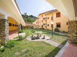 Nice Apartment In Cetraro With 1 Bedrooms, allotjament vacacional a Cetraro