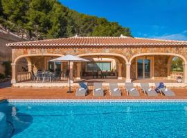Villa Noa - PlusHolidays, hotel in Calpe