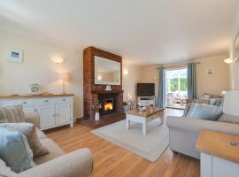 Church Meadow Cottage, hotel in Trimingham