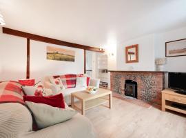 Poppy Cottage, holiday home in Briston