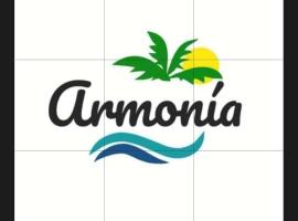 Cabanas Armonia, hotell med parkering i Cotundo