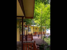 23 persons Bungalow in nice complex for family, hotel with parking in Kamena
