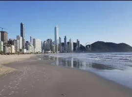Apartamento TOP 2 quartos e 2 vagas garagem