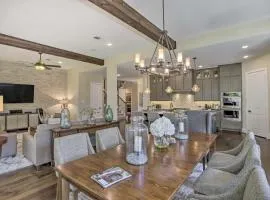 Family-Friendly Brookshire Home with Game Room!