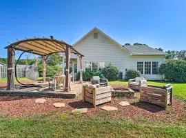 Cozy Wilmington Bungalow about 6 Mi to Beaches!