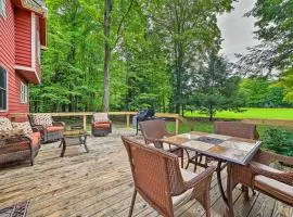 Bellaire Home with Golf Course View and Pool Access!