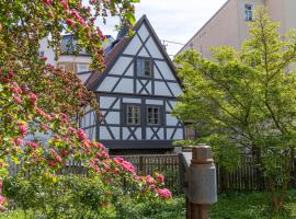 außergewöhnliches, historisches, spätgotisches Wohnhaus von 1519, Gries 5, hotel in Gera