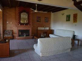 Kerasia's and Dora's garden, holiday rental in Punta