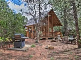 Southwestern Heber Cabin with Deck and Hot Tub!