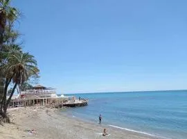 Rincón del Encuentro Frente a la Playa