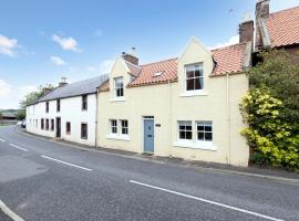2 bed Haywood Cottage with garden, hotel v destinaci Stenton