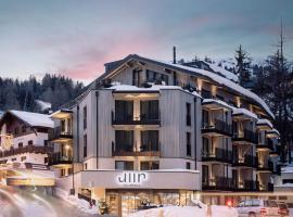 Ullrhaus, Hotel mit Pools in Sankt Anton am Arlberg