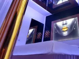 C rooms - Love Motel Monza