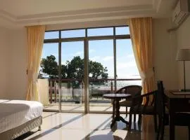 Emerald Hotel & Restaurant