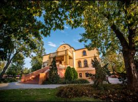 Villa Natura, hotel pogodan za kućne ljubimce u gradu Dolsk