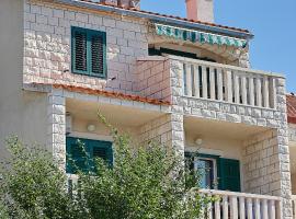 Guest House Marija, hotel near Brac Airport - BWK, 