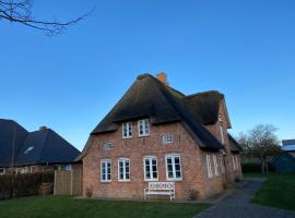 Traumhaftes Ferienhaus Reet gedeckt, apartment in Oldsum