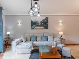 797 Holiday Rentals- Piso con amplia terraza a solo 1 min de la playa, hotel v destinaci Torrequebrada