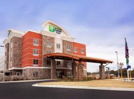 Holiday Inn Express Hotel & Suites Hot Springs, an IHG Hotel, hotel in zona Aeroporto Memorial Field di Hot Springs - HOT, 