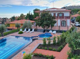 Etna Casa del Sole, hotel in Nicolosi