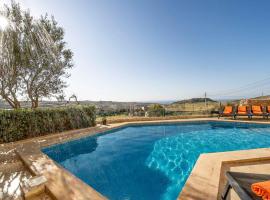 Dream by Hamlet Holiday Home، فندق في Għasri