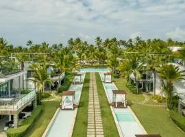 Go away to this charming apt at Sublime w private jacuzzi included