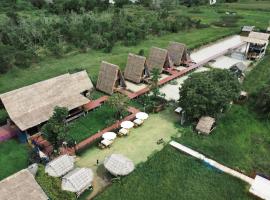 Rice Wonder Cafe & Eco Resort, hotel in Rayong