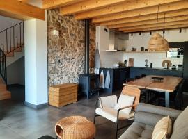 Corral de l'esquirol โรงแรมในBasturs