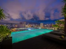 LEGEND Boutique Hotel