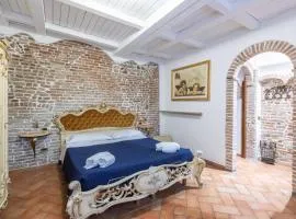 De'Gombruti, Bologna by Short Holidays