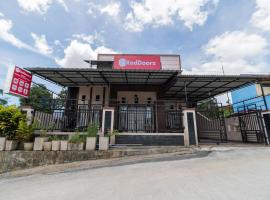 ๋ถํคํ
๊ธฐ์ ์์นํ ํธํ
RedDoorz Syariah at D'Ostha Residence