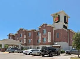 Super 8 by Wyndham Austin/Airport South