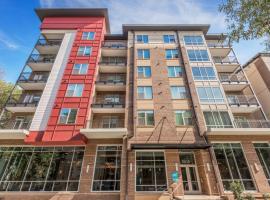 Modish and Spacious Apartments at The Exchange on Erwin in Durham, North Carolina, Ferienwohnung in Durham