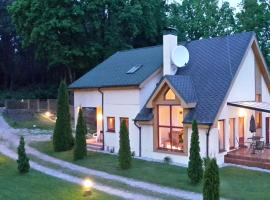 Forest Edge House, rumah kotej di Rīga