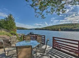 Inviting Lakefront Home Seasonal Boat Dock!
