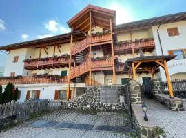 SciliarGuestHouse-due piani parcheggio privato