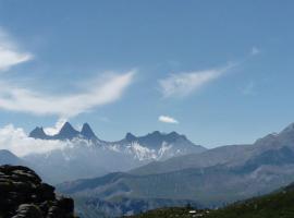 Appartement Le Corbier La Voie Lactée, hotel in Villarembert