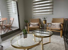 Hermoso departamento con vista al mar, παραλιακή κατοικία σε Tome