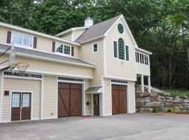 Stoneybrook Retreat Haven, vacation home in State Landing