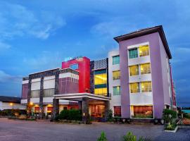 ASTON Tanjung City Hotel, hotell i Tanjung