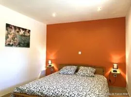 Longère rénovée avec piscine privée, Wi-Fi et climatisation - FR-1-489-201