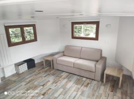 Studio cadre idéal, hotel in Puteaux