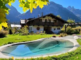 Aqua Apartments Spa Housemuhlbach, serviced apartment in Sappada