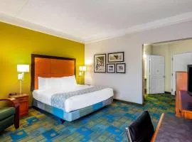 La Quinta Inn & Suites by Wyndham Fremont Silicon Valley