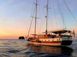 DonnaMarisa, boat in Palermo