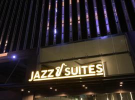 Jazz Service Suites 2 bedroom 35-1 by Yen's Sojourn، فندق بالقرب من سيتريتس كواي، Bagan Jermal