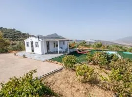Awesome Home In El Gastor With Kitchen