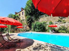 Les Hauts de Domme - Chambres d'hôtes, place to stay in Domme