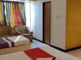 Count On Us Hospitality Unit Hotel Dhammanagi Comforts, hotel en Hubli