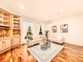 Charming 3BR Family Home In A Perfect Location, hotel en Narre Warren